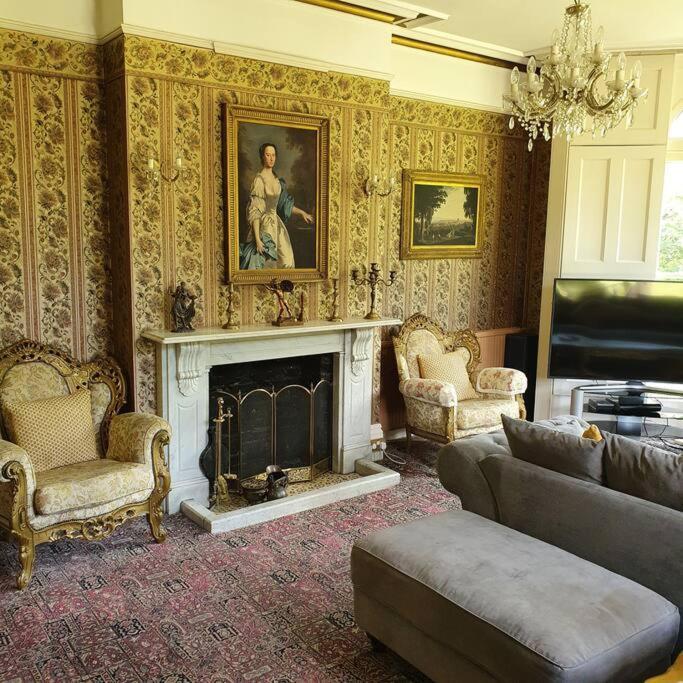 Vila Country Manor House With Indoor Pool And Hot Tub Rochester  Exteriér fotografie
